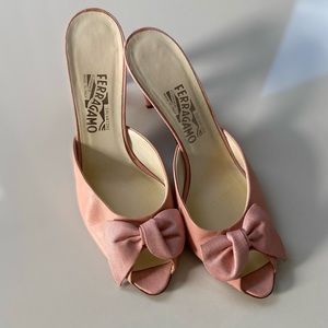 Salvatore Ferragamo Women’s Pink Heels